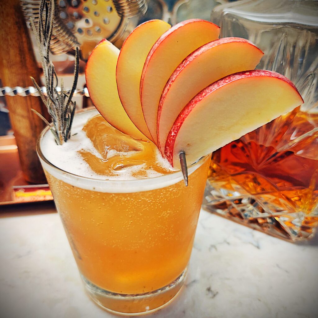 apple cocktail